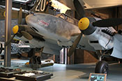 Ansicht des Zerstörers Messerschmitt Bf 110 F-2 'Werknummer 5052' von vorne links
