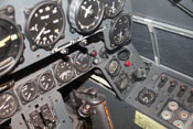 Instrumente der rechten Cockpitseite
