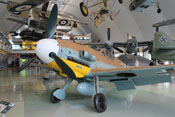 Messerschmitt Bf 109 G-2 trop 'Schwarze 6' im Royal-Airforce-Museum in London-Hendon
