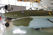 Das erste Jagdflugzeug mit Strahltriebwerk - Messerschmitt Me 262 'Schwalbe' im Royal-Airforce-Museum in London-Hendon
