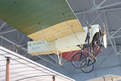 Bleriot XI-2 von 1909 im Hangar 'Troster'
