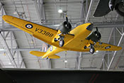 Airspeed Oxford Mk I V3388 'Ox-Box' von 1940 - britisches Flugzeug zur Schulung von Besatzungen für mehrmotorige Flugzeuge 
