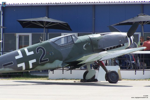 0005_ILA_Berlin_Messerschmitt_Bf_109_G-10_D-FDME_Profil_Rumpf_rechts