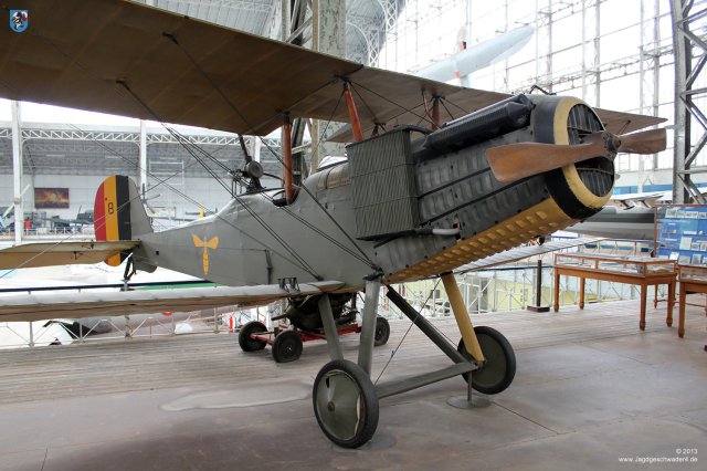 0003_Royal_Aircraft_Factory_RE8_WK1_Bomber_Museum_Bruessel
