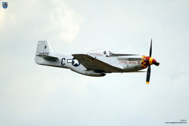 0074_Flying_Legends_2011_North_American_P-51_Mustang_Nooky_Booky_IV_G4-C
