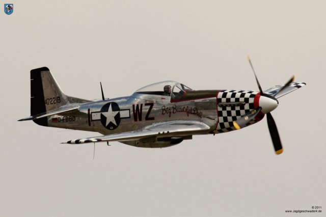 0131_Flying_Legends_2011_North_American_P-51_Mustang_Big_Beautiful_Doll