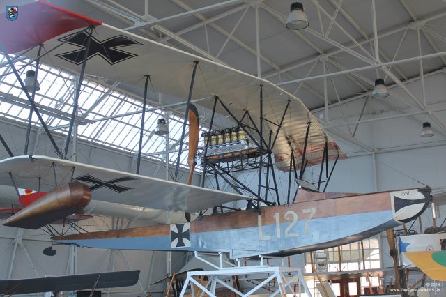 0004_Italienisches_Luftwaffenmuseum_Vigna_di_Valle_Lohner_L-127_Aufklaerungs-Flugboot_1916_WK1_Hangar_Troster
