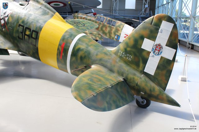 0038_Italienisches_Luftwaffenmuseum_Vigna_di_Valle_Macchi_C200_Serie_IV_Saetta_MM5311_369_Leitwerk