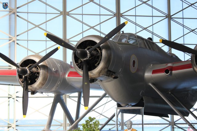 0055_Italienisches_Luftwaffenmuseum_Vigna_di_Valle_CRDA_Cant_Z-506_S_Airone_Wasserflugzeug