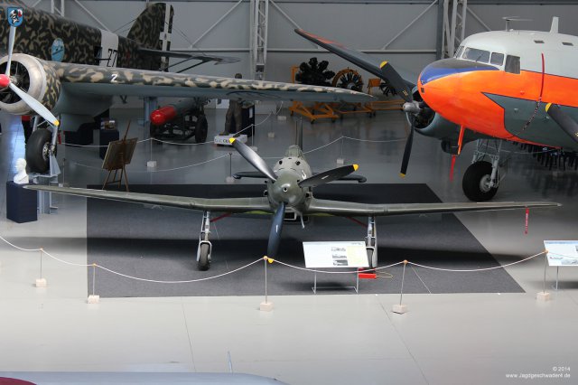 0081_Italienisches_Luftwaffenmuseum_Vigna_di_Valle_Fiat_G_55_Centauro_Serie_I_Jagdflugzeug_WK2_1942_Front