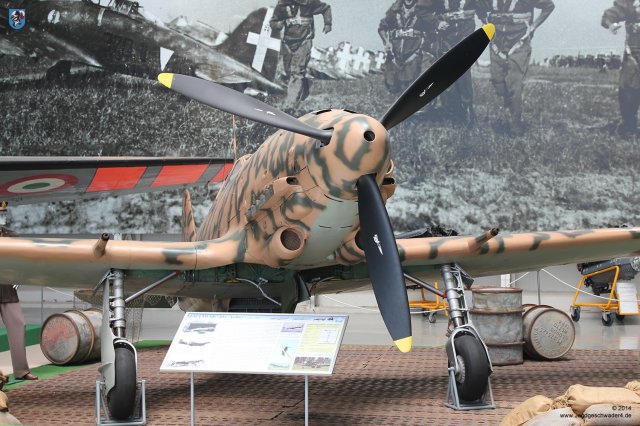 0084_Italienisches_Luftwaffenmuseum_Vigna_di_Valle_Macchi_MC205_97-2_MM9546