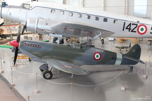 0093_Italienisches_Luftwaffenmuseum_Vigna_di_Valle_Supermarine_Spitfire_Mk_IXe_MK805