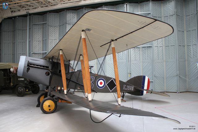 0064_IWM-Museum_Duxford_Bristol_F2B_Fighter_Doppeldecker-Jagdflugzeug_1916_E2581