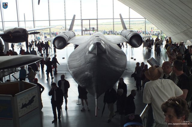 0111_IWM-Museum_Duxford_Lockheed_SR-71A_Blackbird_strategischer_Hoehenaufklaerer_1966