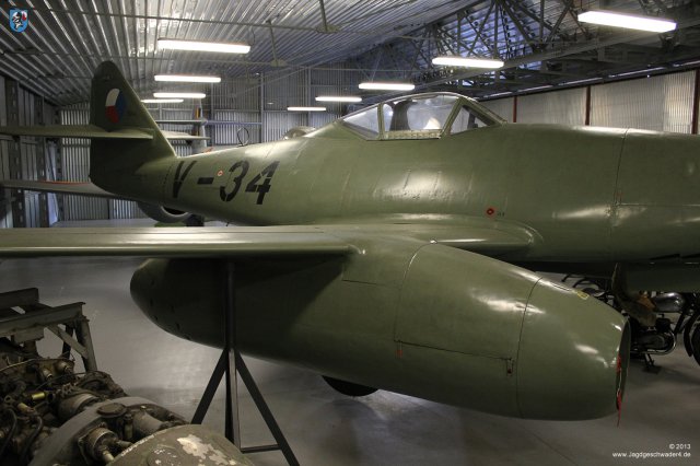 0069_Tschechisches_Luftfahrtmuseum_Prag_Kbely_Avia_S-92_V-34_SN_4_Messerschmitt_Me_262_A_Jagdflugzeug_1946