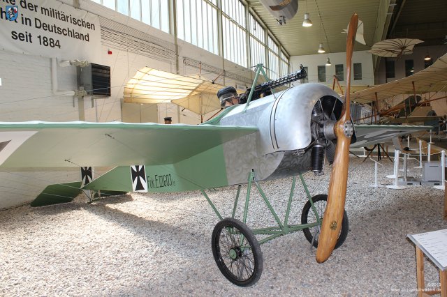 0010_Militaerhistorisches_Museum_Berlin-Gatow_Jagdflugzeug_Fokker_E-III_603-15_1915