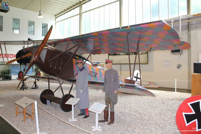 0015_Militaerhistorisches_Museum_Berlin-Gatow_Doppeldecker-Jagdflugzeug_Fokker_D_VII_F_7775-18_1918