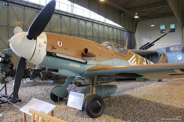 0037_Militaerhistorisches_Museum_Berlin-Gatow_Jagdflugzeug_Messerschmitt_Bf_109_G2_JG27
