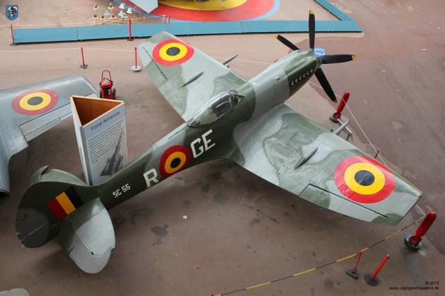 0041_Militaermuseum_Bruessel_Supermarine_Spitfire_Mk_XIV_GE-R_SG-55