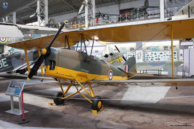 0048_Militaermuseum_Bruessel_De_Havilland_DH_82A_Tiger_Moth_Schulflugzeug