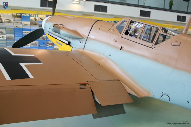 0034_RAF-Museum_Heandon_Messerschmitt_Bf109_G-2_Trop_Jagdflugzeug