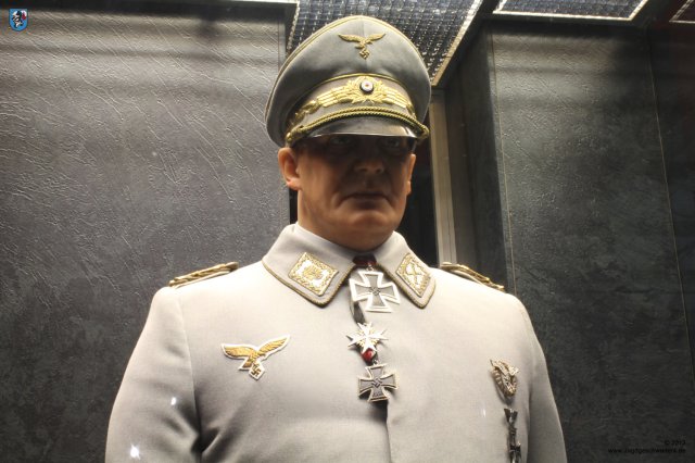 0044_RAF-Museum_Heandon_Uniform_Reichsmarschall_Hermann_Goering_Oberbefehlshaber_der_Luftwaffe