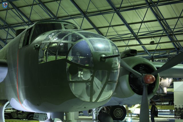 0070_RAF-Museum_Heandon_North_American_B-25_Mitchell_Frontansicht